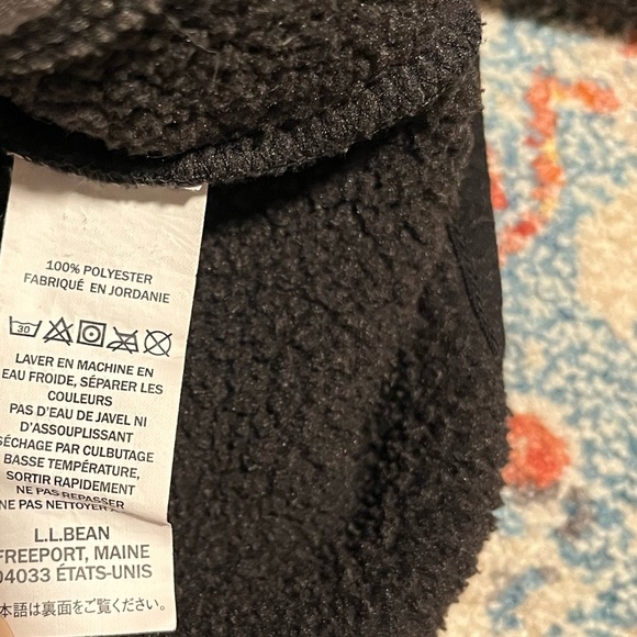 LL Bean black fleece pullover sweater with pocket - Picture 4 of 7